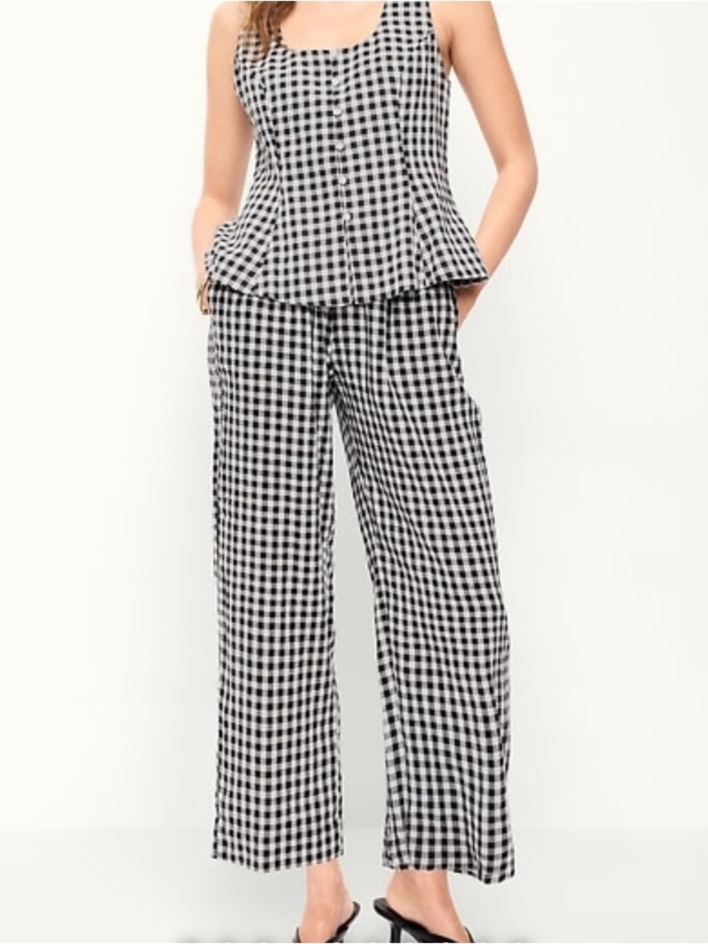 NWOT Old Navy Black and White Gingham Wide-Leg Pants